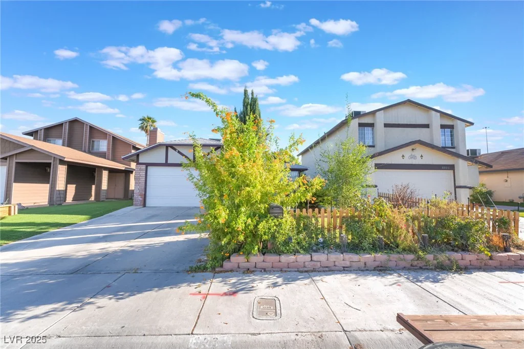 6921 Senton, Las Vegas, NV 89108