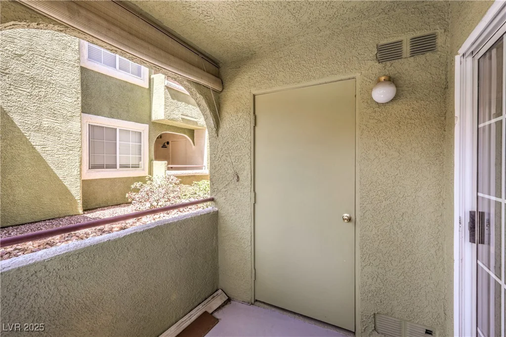 7950 Flamingo, Las Vegas, NV 89147