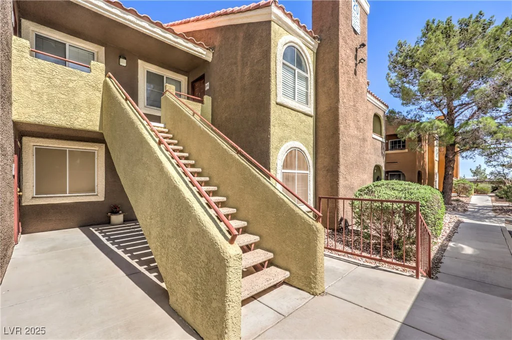 7950 Flamingo, Las Vegas, NV 89147