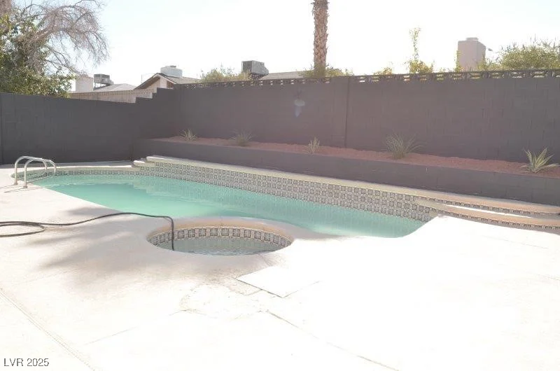 124 Null, Las Vegas, NV 89145