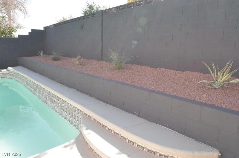 124 Null, Las Vegas, NV 89145