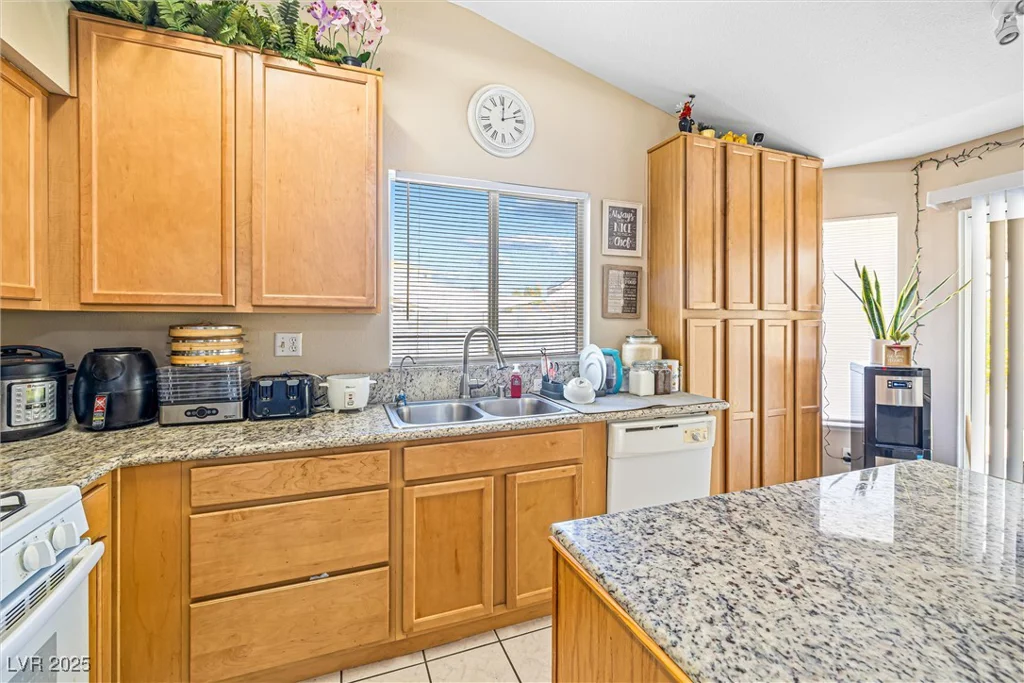 251 Mariposa, Henderson, NV 89015