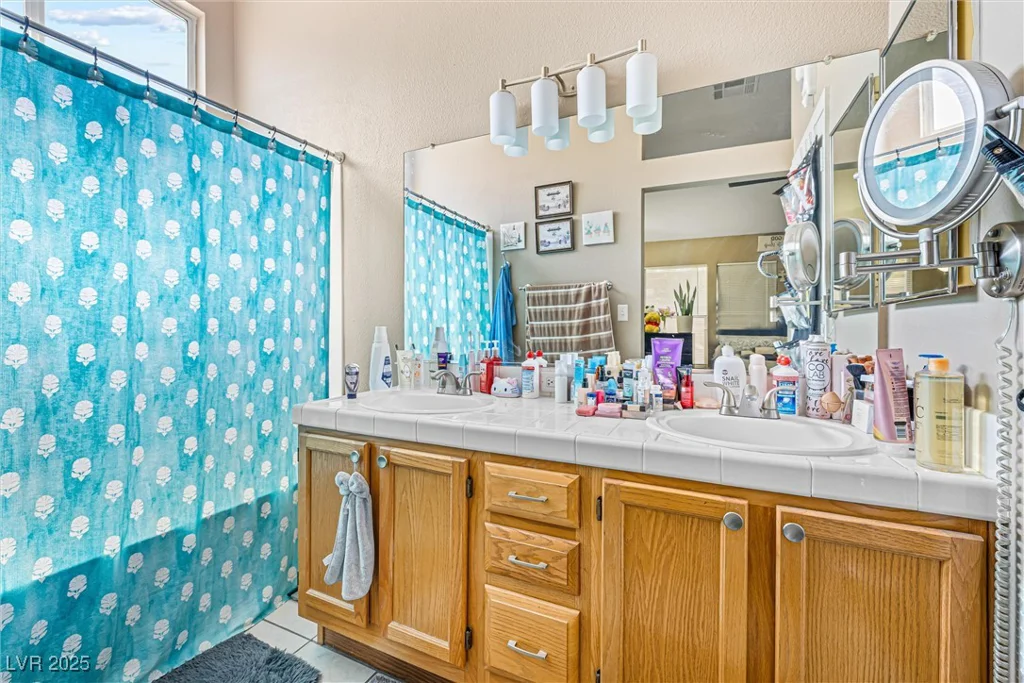 251 Mariposa, Henderson, NV 89015
