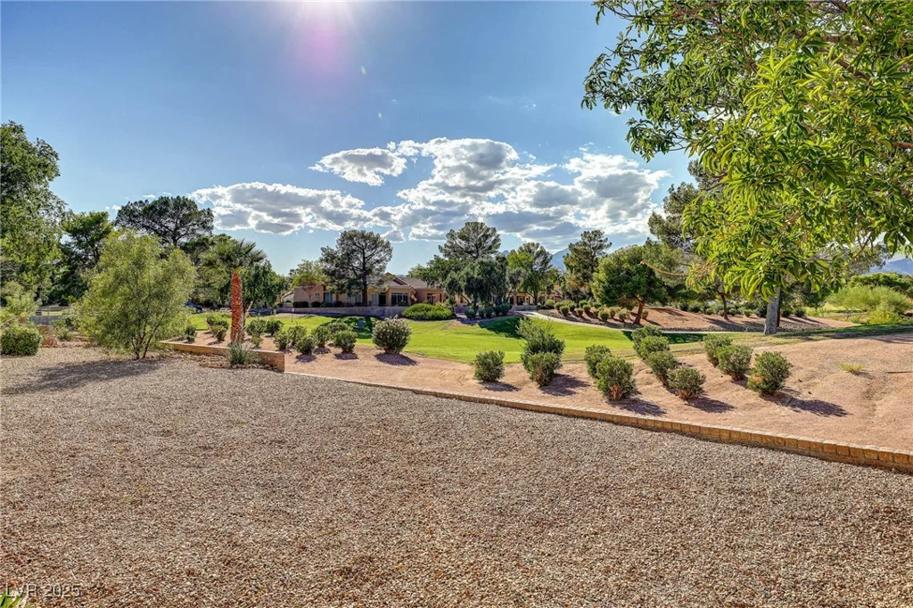 2501 Showcase, Las Vegas, NV 89134