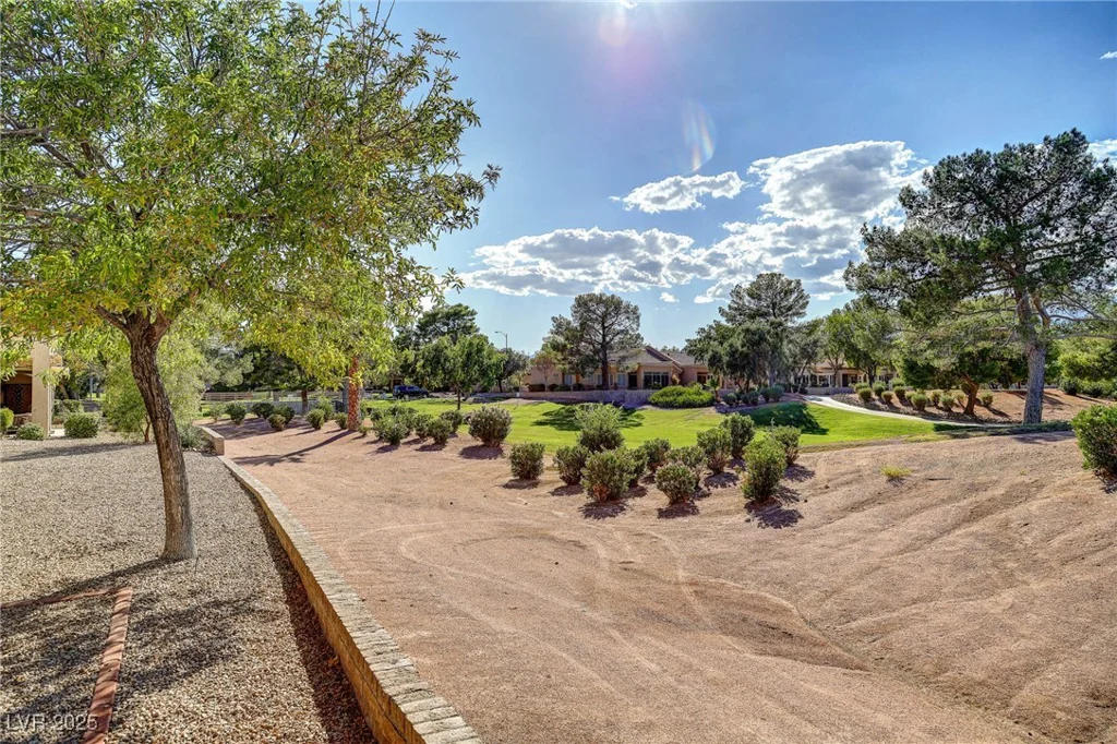 2501 Showcase, Las Vegas, NV 89134