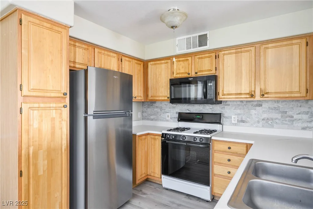 5710 Tropicana, Las Vegas, NV 89122