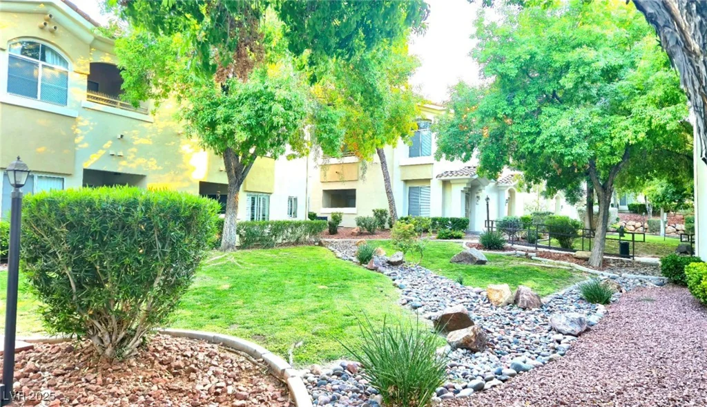 10001 Crimson Palisades, Las Vegas, NV 89144