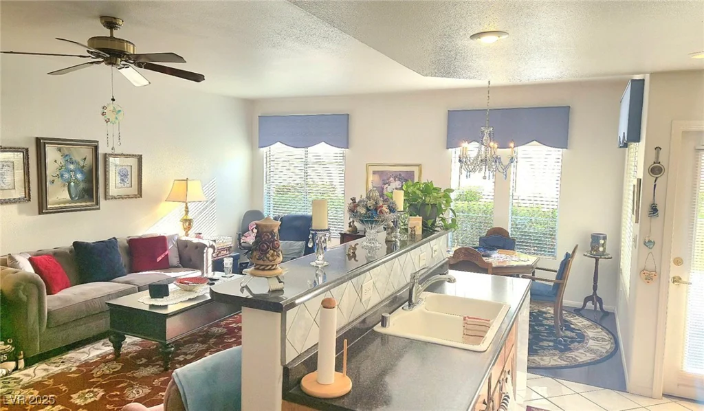 10001 Crimson Palisades, Las Vegas, NV 89144