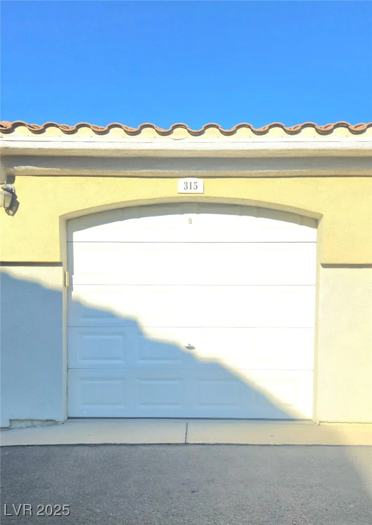 10001 Crimson Palisades, Las Vegas, NV 89144