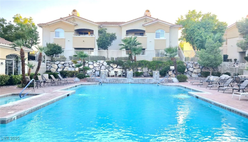 10001 Crimson Palisades, Las Vegas, NV 89144