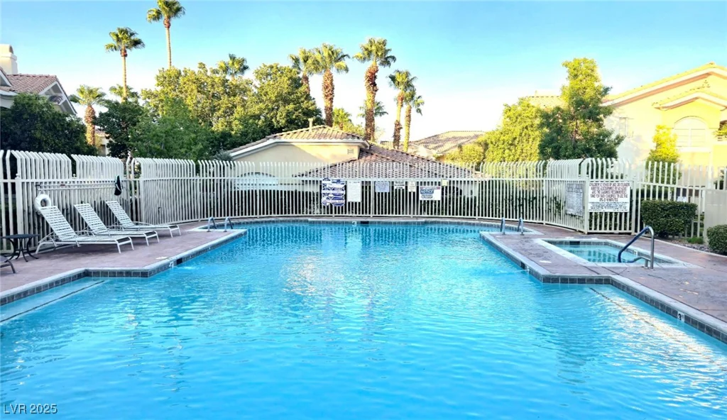 10001 Crimson Palisades, Las Vegas, NV 89144
