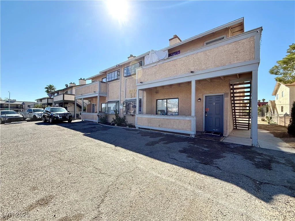 6217 Yerba, Las Vegas, NV 89108