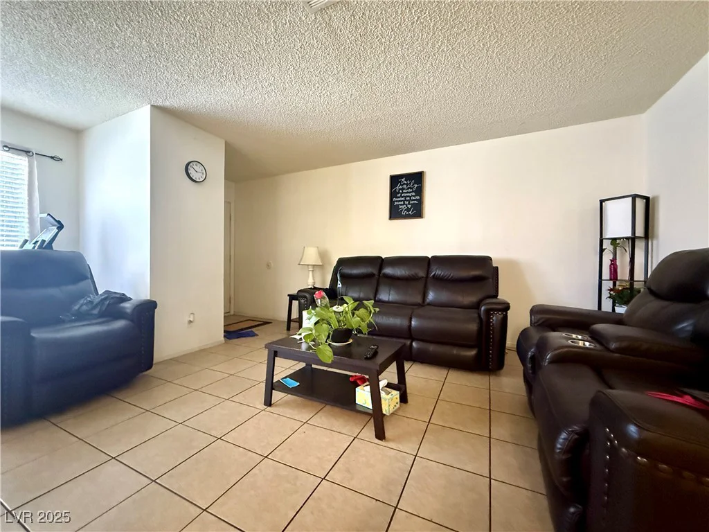 6217 Yerba, Las Vegas, NV 89108