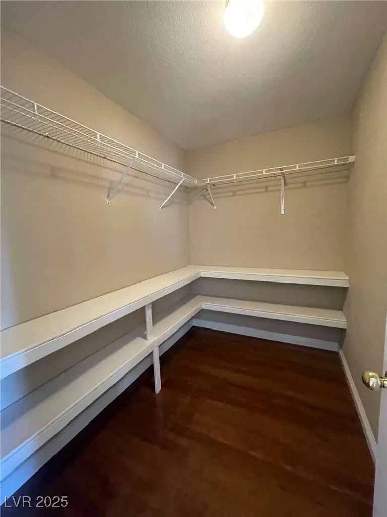 2222 Glastonbury Thorn, North Las Vegas, NV 89032