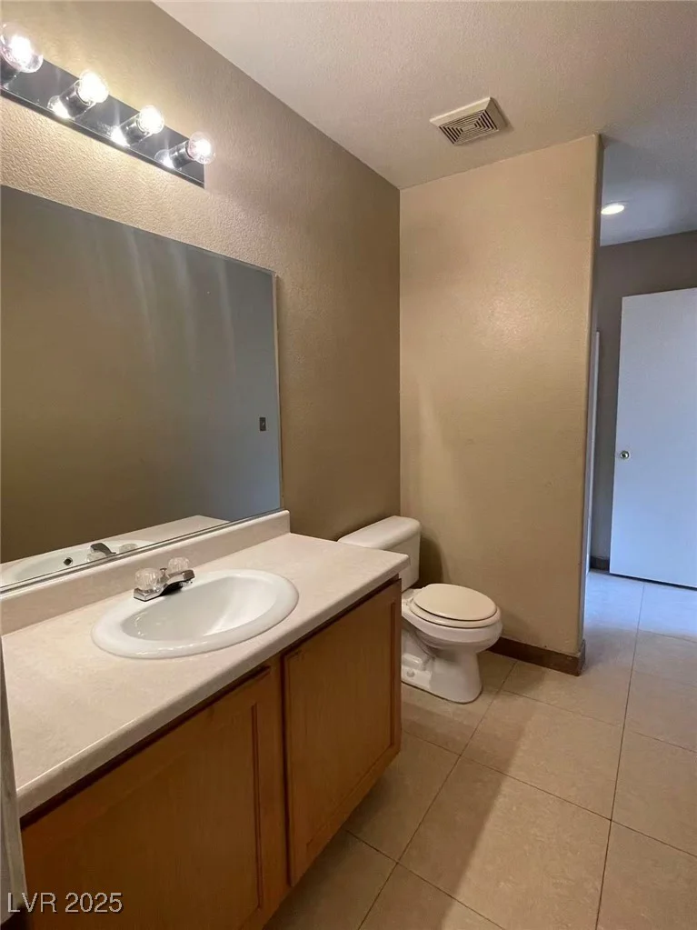 2222 Glastonbury Thorn, North Las Vegas, NV 89032