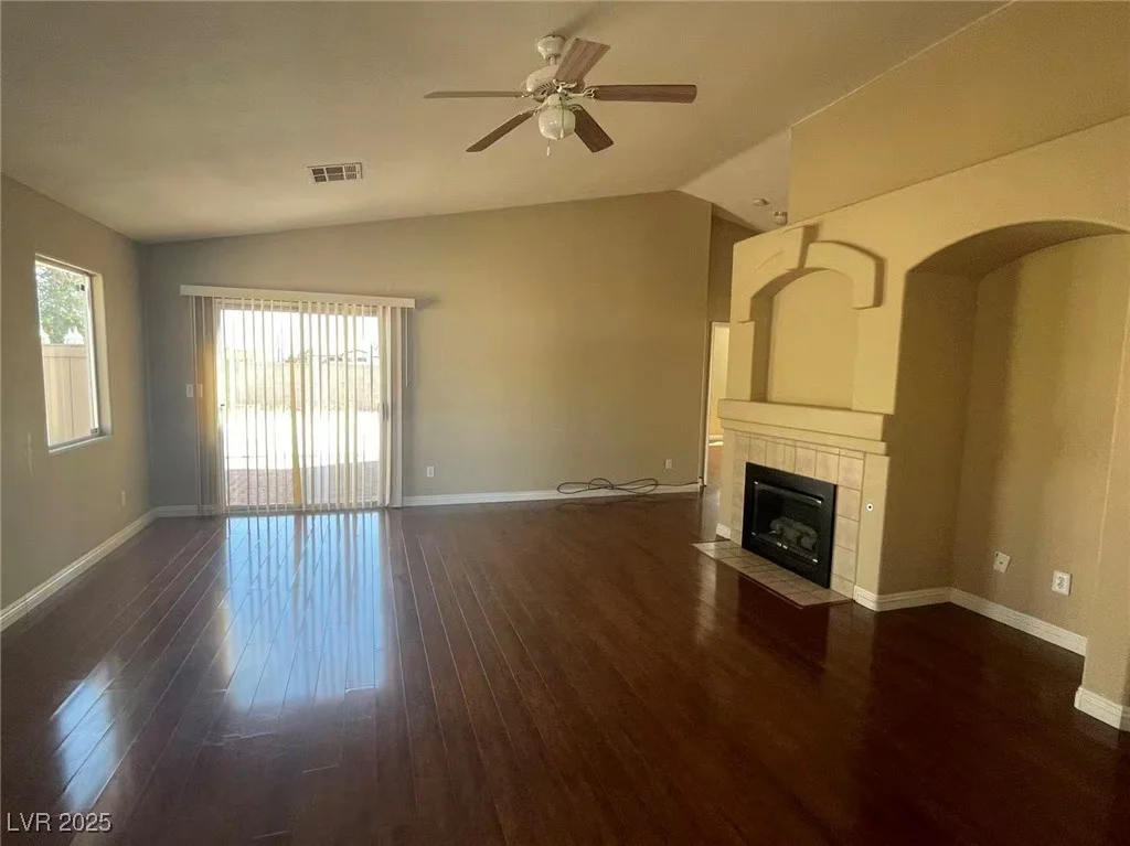 2222 Glastonbury Thorn, North Las Vegas, NV 89032