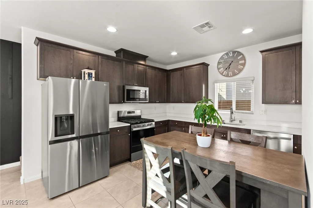 4057 Pioneer Ridge, Las Vegas, NV 89115