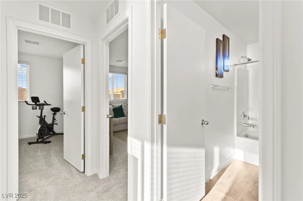 4057 Pioneer Ridge, Las Vegas, NV 89115