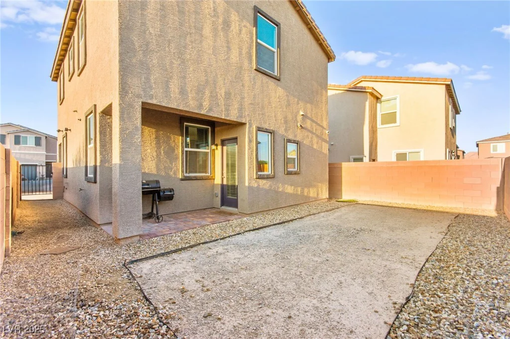 4057 Pioneer Ridge, Las Vegas, NV 89115