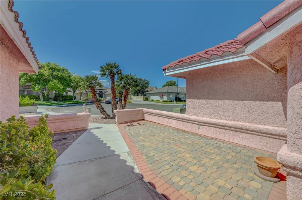 1104 Halite, Las Vegas, NV 89128