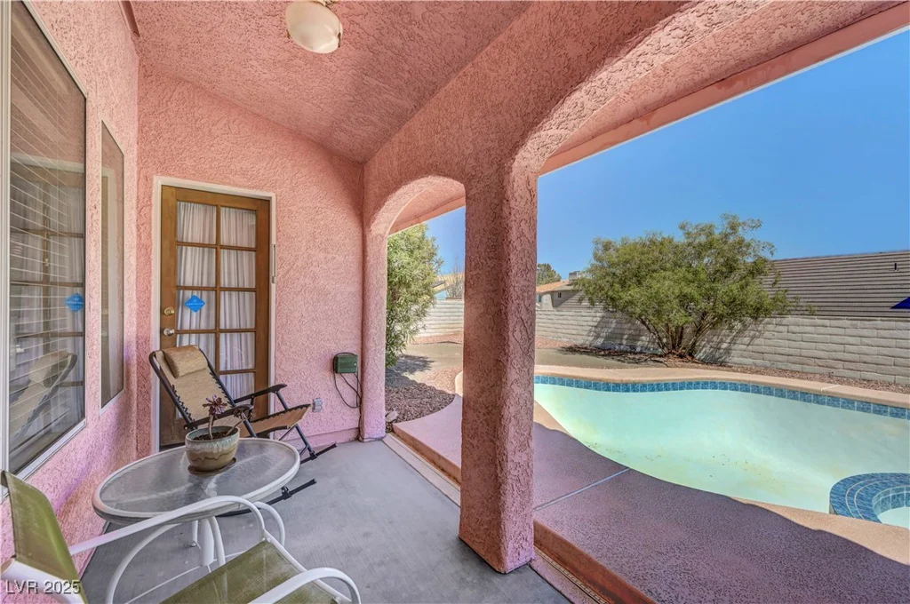 1104 Halite, Las Vegas, NV 89128