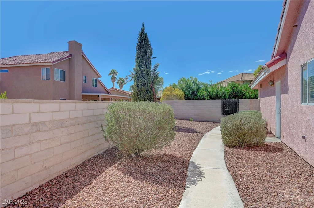 1104 Halite, Las Vegas, NV 89128