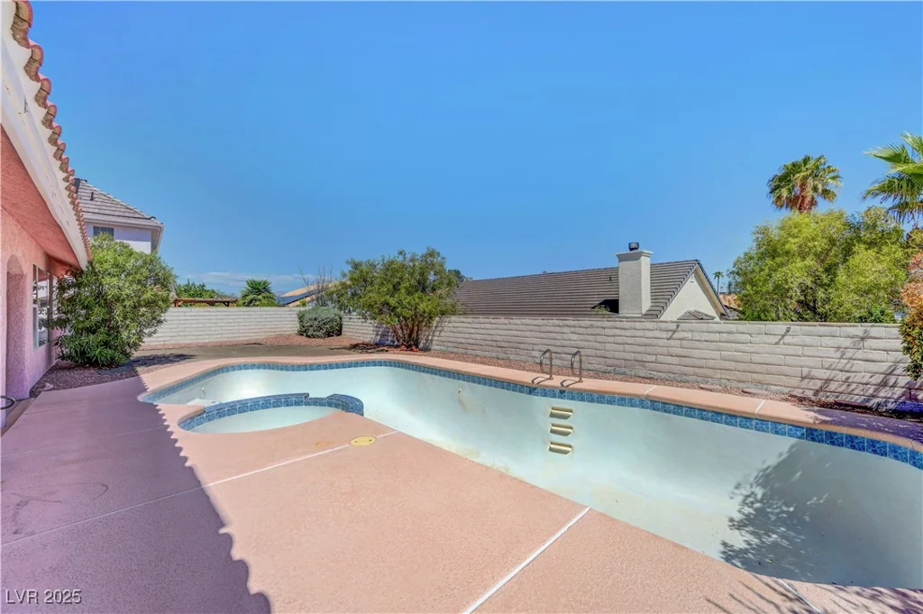 1104 Halite, Las Vegas, NV 89128