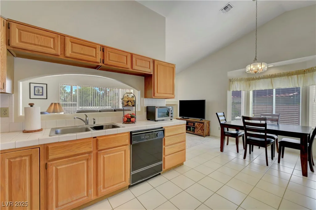 1104 Halite, Las Vegas, NV 89128