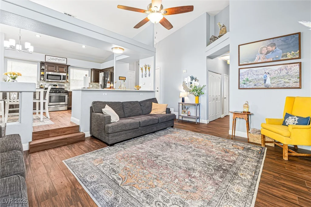 7824 Meandering Path, Las Vegas, NV 89131