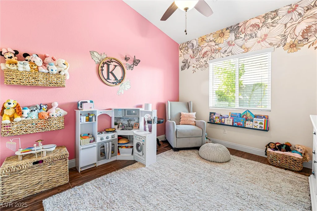 7824 Meandering Path, Las Vegas, NV 89131