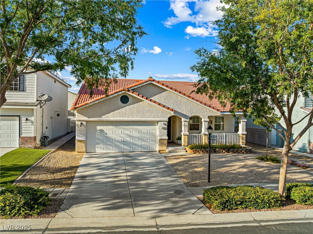 7824 Meandering Path, Las Vegas, NV 89131