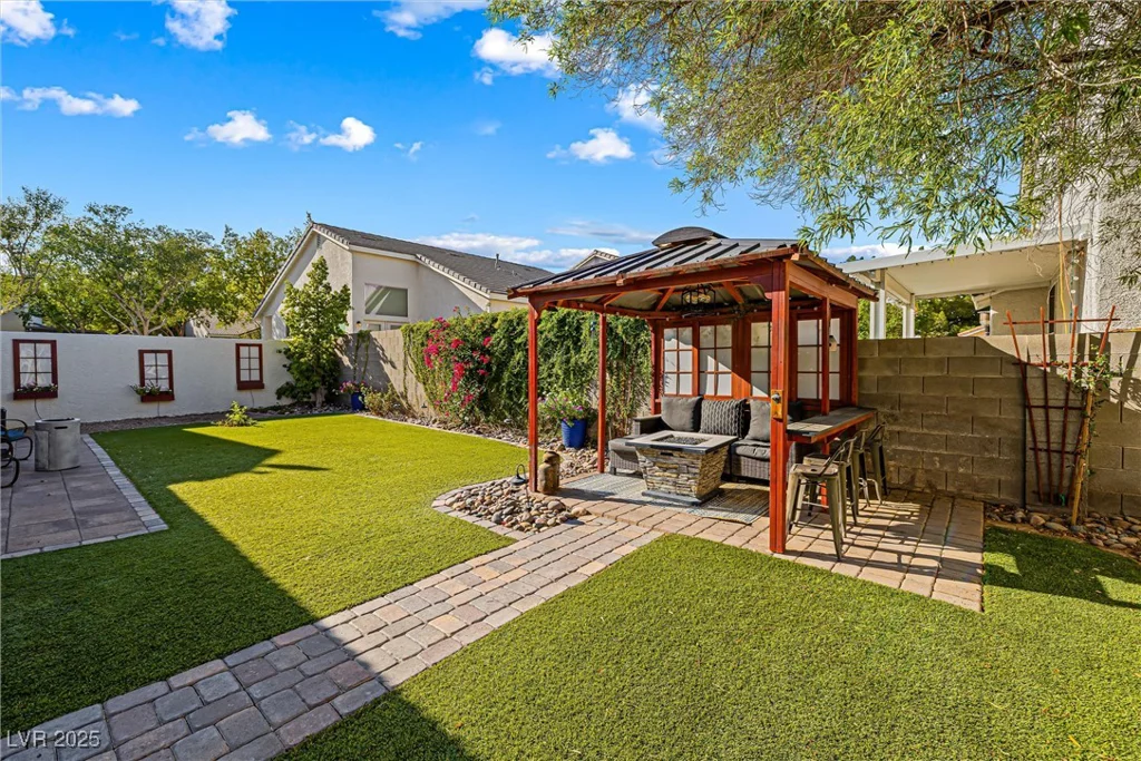 7824 Meandering Path, Las Vegas, NV 89131