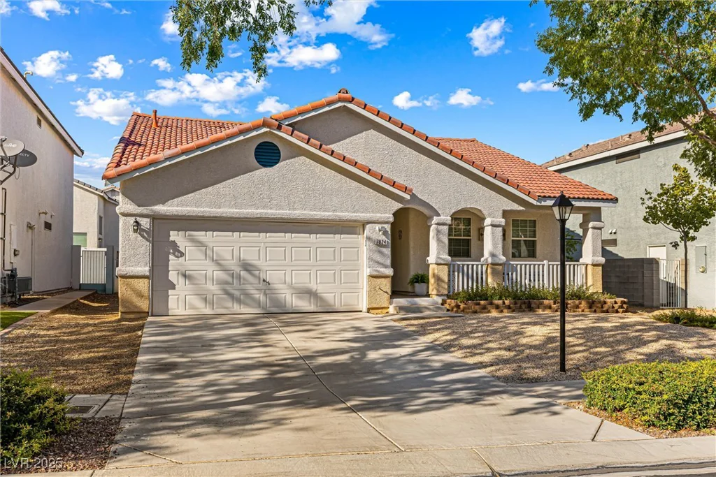 7824 Meandering Path, Las Vegas, NV 89131
