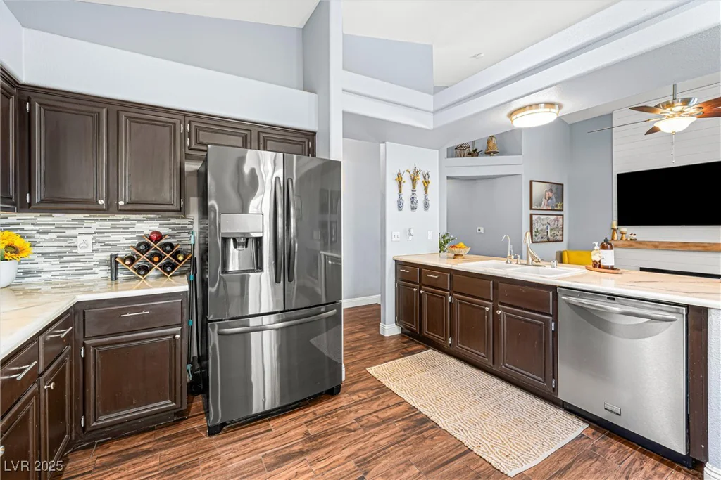 7824 Meandering Path, Las Vegas, NV 89131