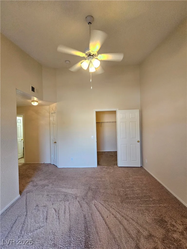 5225 Reno, Las Vegas, NV 89118