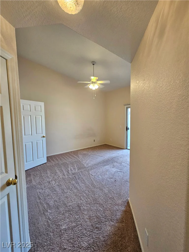 5225 Reno, Las Vegas, NV 89118
