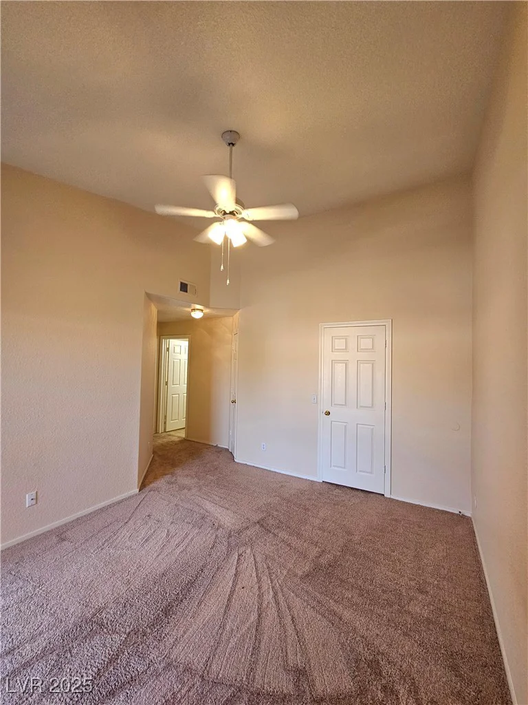 5225 Reno, Las Vegas, NV 89118
