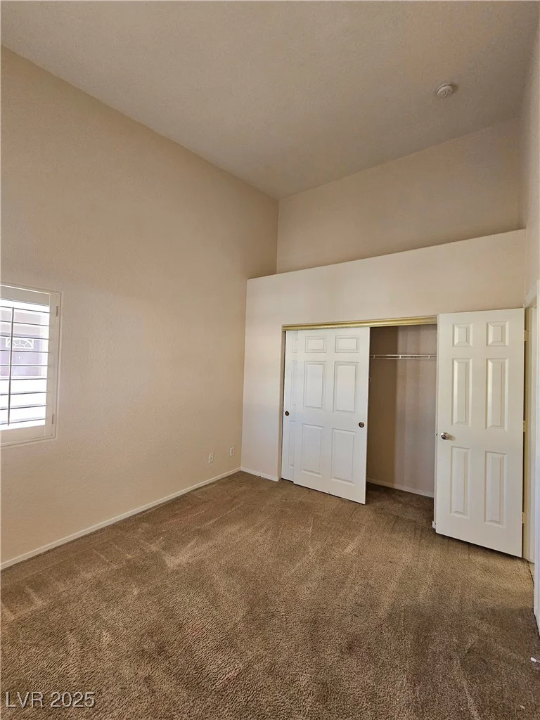 5225 Reno, Las Vegas, NV 89118