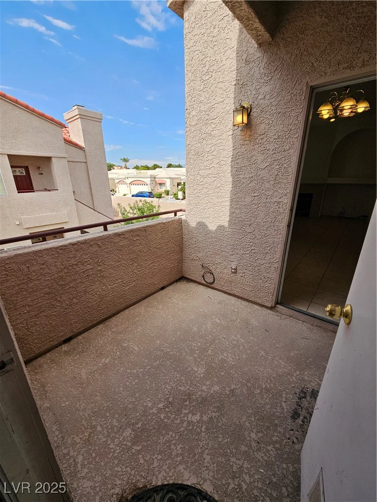 5225 Reno, Las Vegas, NV 89118