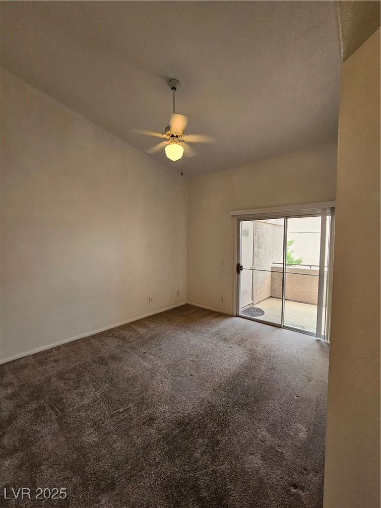5225 Reno, Las Vegas, NV 89118