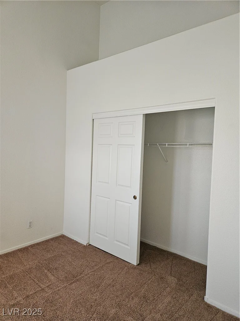 5225 Reno, Las Vegas, NV 89118