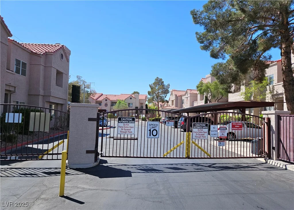 5225 Reno, Las Vegas, NV 89118