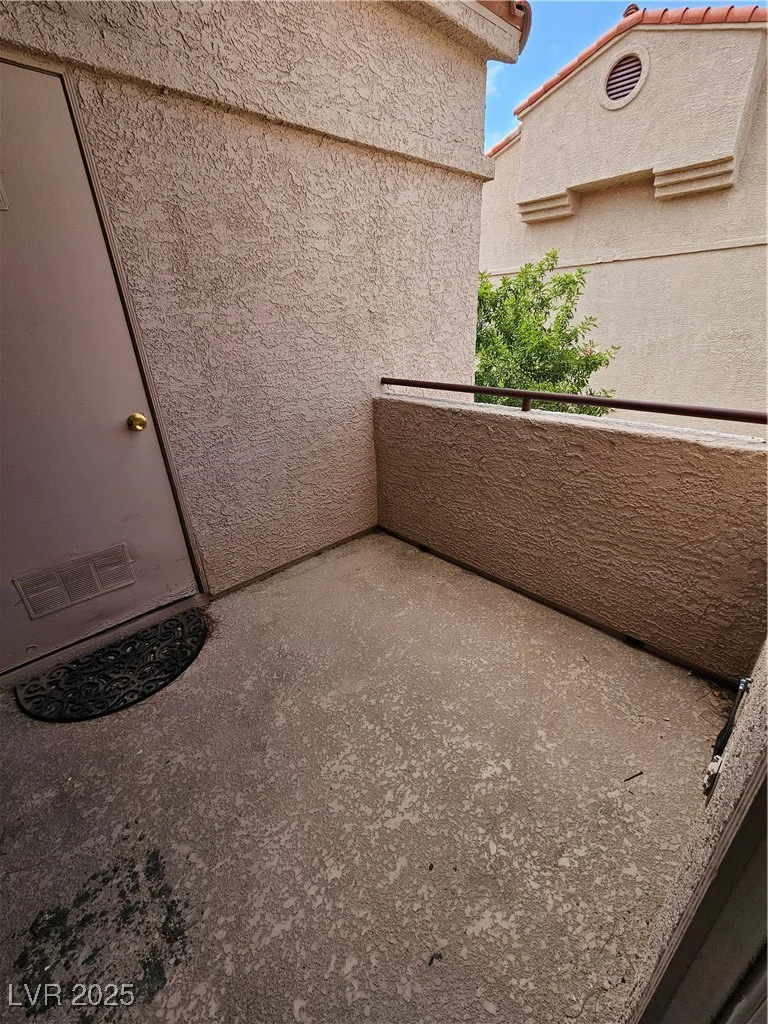 5225 Reno, Las Vegas, NV 89118