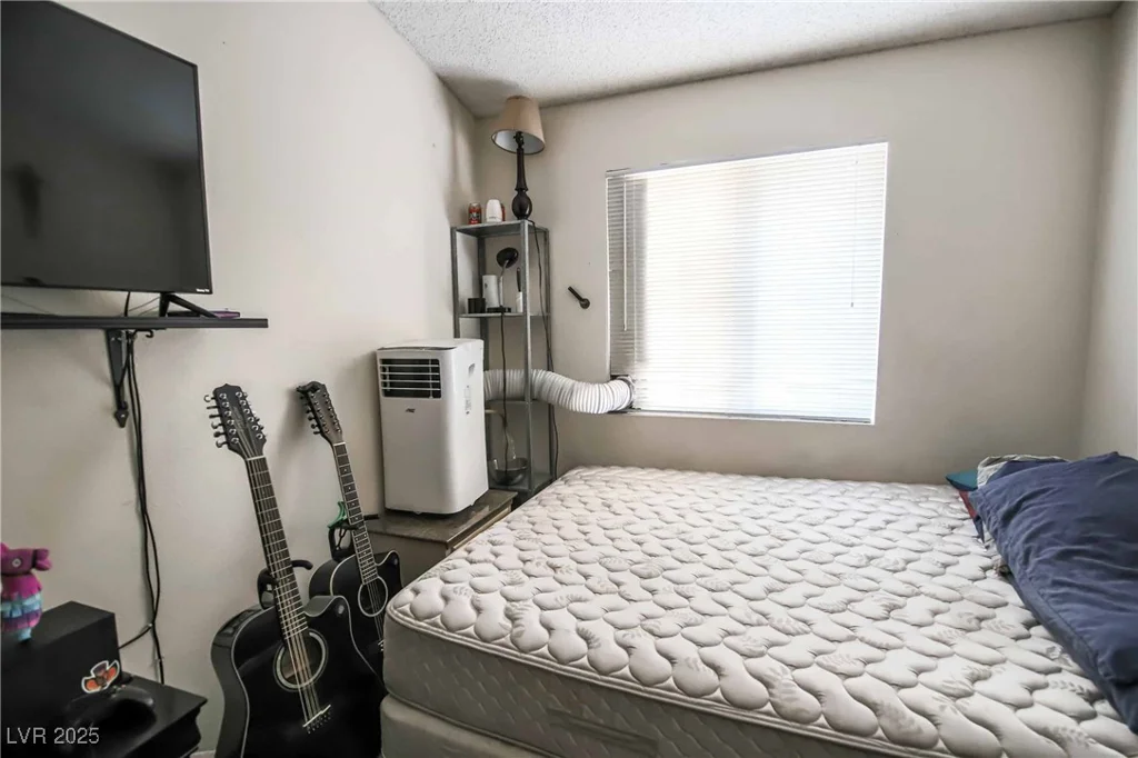 3726 Glow, Las Vegas, NV 89115