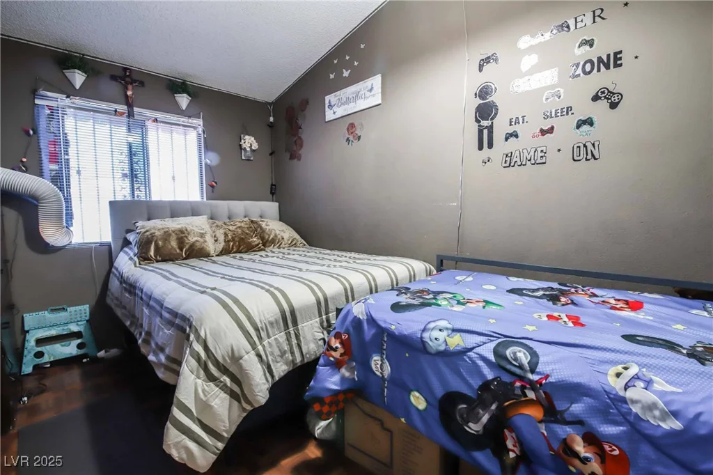 3726 Glow, Las Vegas, NV 89115