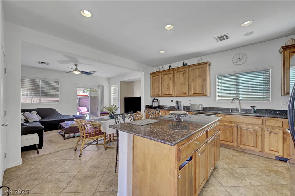 7384 Emerald Glow, Las Vegas, NV 89123