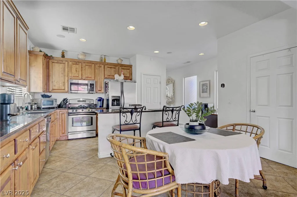 7384 Emerald Glow, Las Vegas, NV 89123