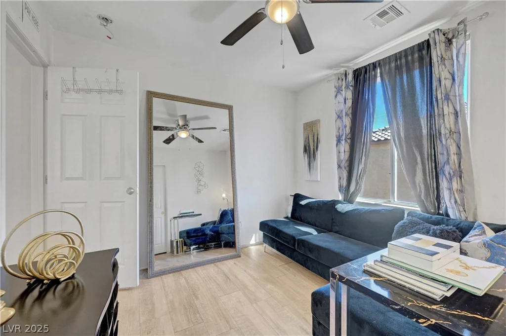 7384 Emerald Glow, Las Vegas, NV 89123
