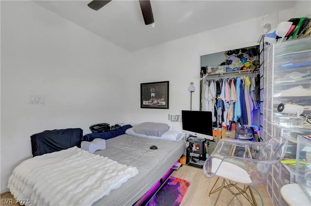 7384 Emerald Glow, Las Vegas, NV 89123