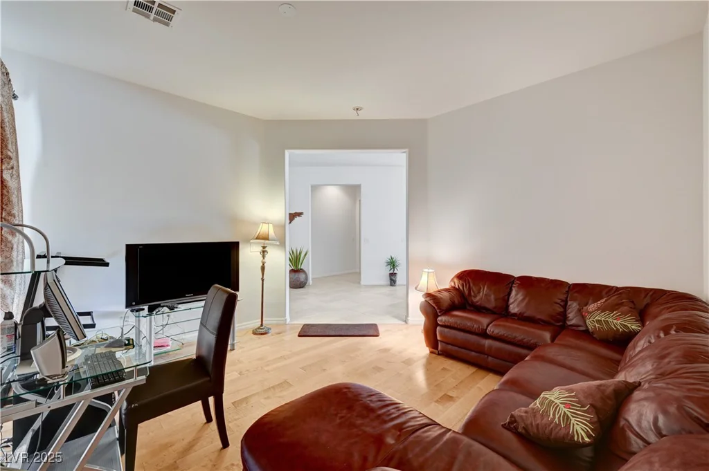 2183 Clearwater Lake, Henderson, NV 89044